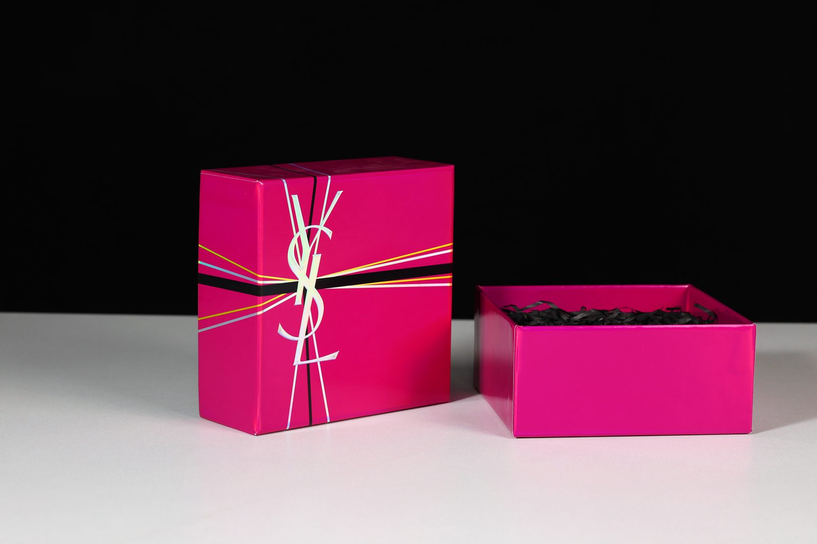 핑크 홀로그램 포일 기프트 박스 &middot; 럭셔리 기프트 박스 &middot; Yoofo Packaging (2)