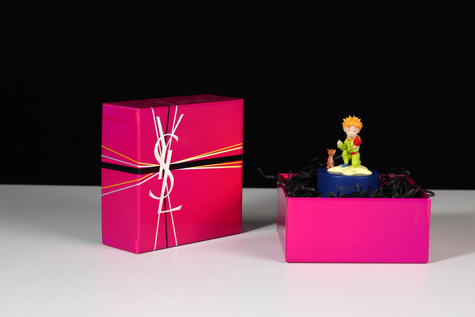 핑크 홀로그램 포일 기프트 박스 &middot; 럭셔리 기프트 박스 &middot; Yoofo Packaging (3)